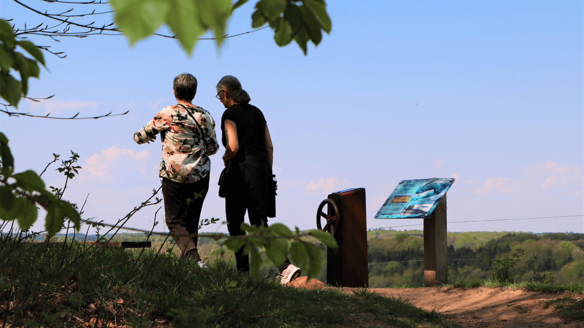 Visitors at Vejle Ådal by Tørskind Grusgrav